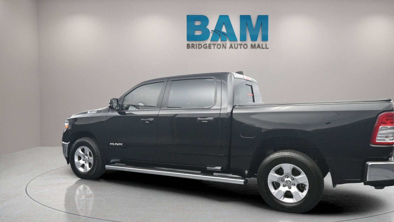 2023 RAM 1500 Big Horn Crew Cab 4x4 5'7" Box
