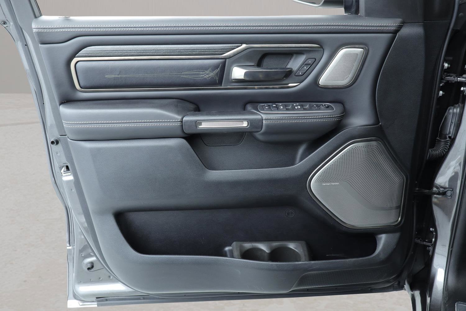 2021 RAM 1500 Limited Crew Cab 4x4 5'7" Box