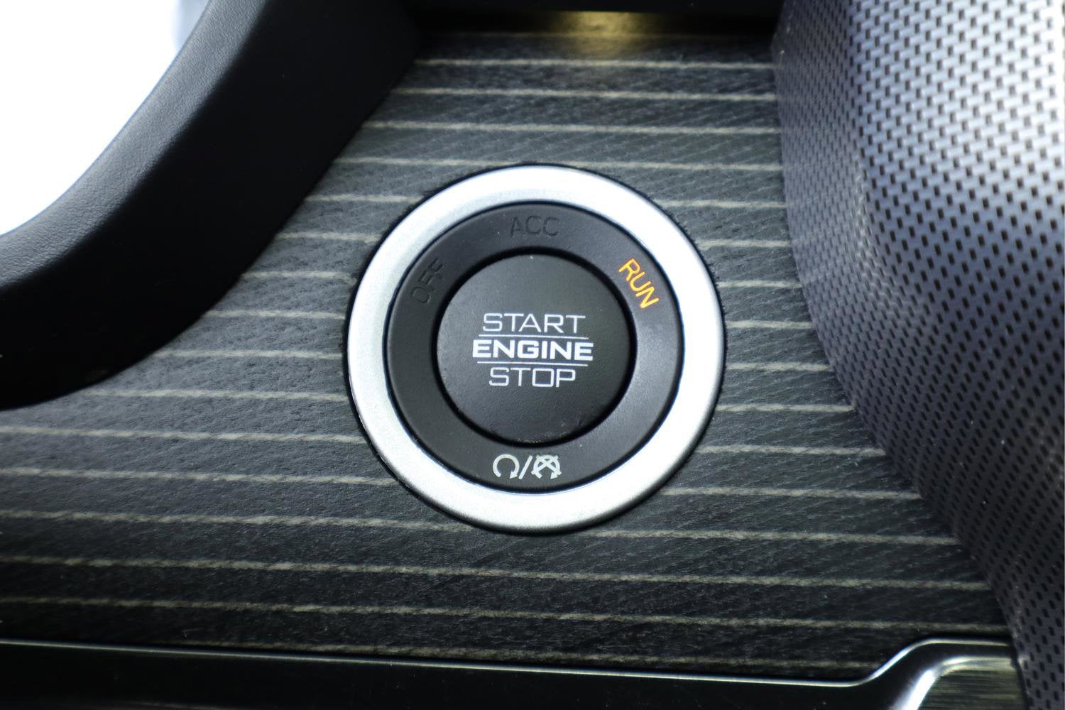 2021 RAM 1500 Limited Crew Cab 4x4 5'7" Box