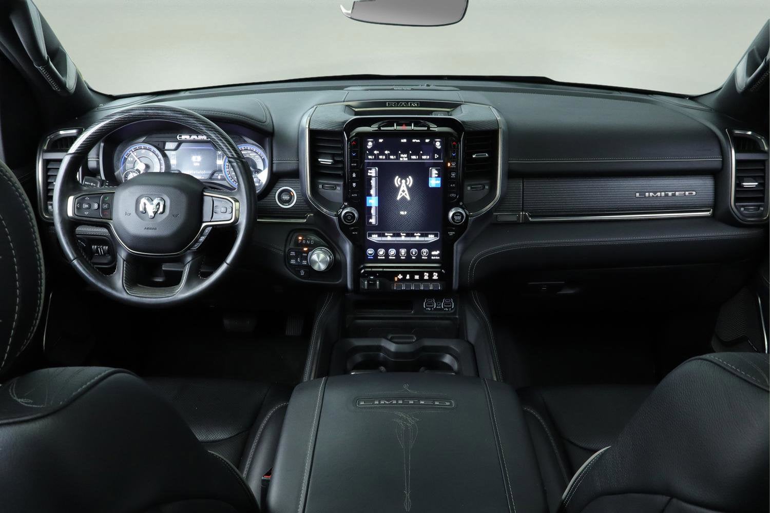 2021 RAM 1500 Limited Crew Cab 4x4 5'7" Box