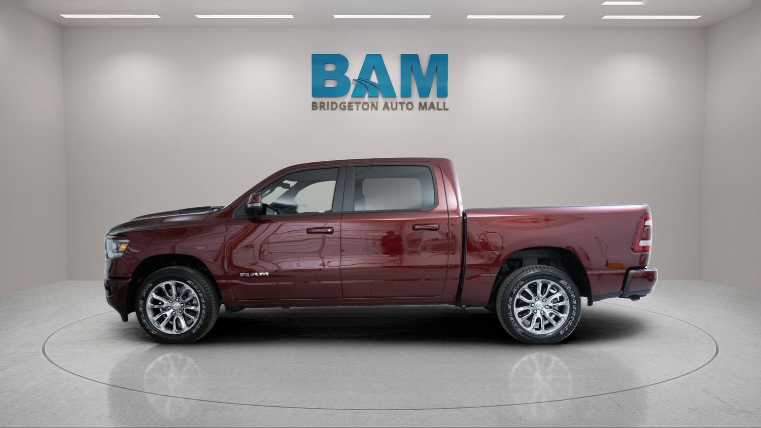 2024 RAM 1500 Laramie Crew Cab 4x4 5'7" Box