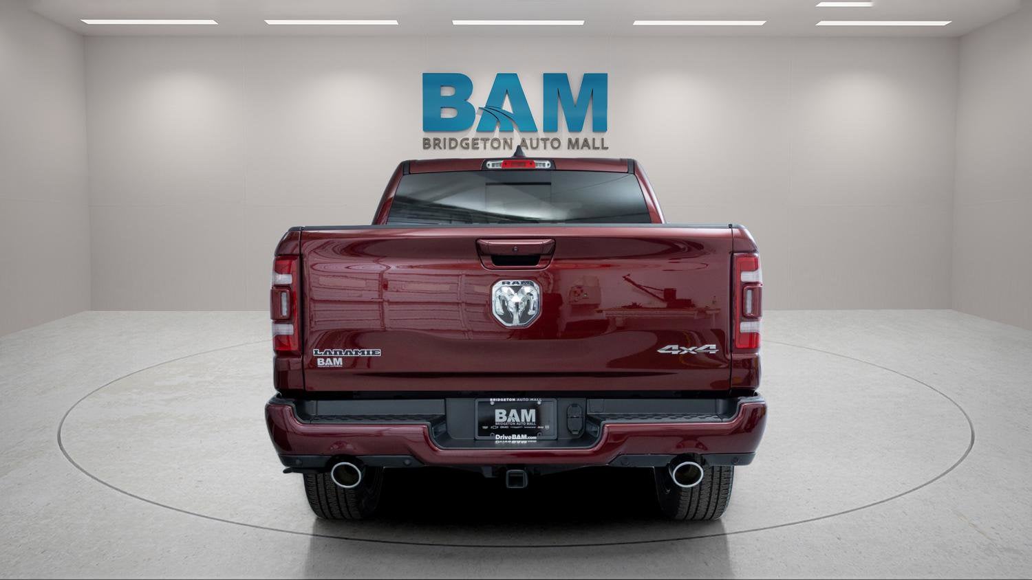 2024 RAM 1500 Laramie Crew Cab 4x4 5'7" Box