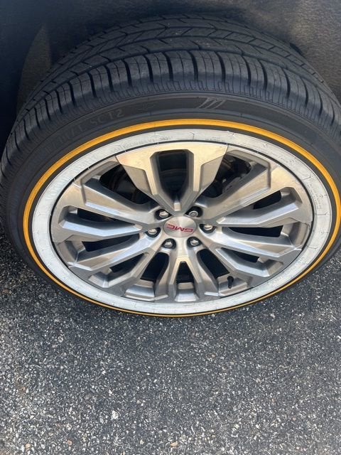 2022 GMC Yukon XL Denali