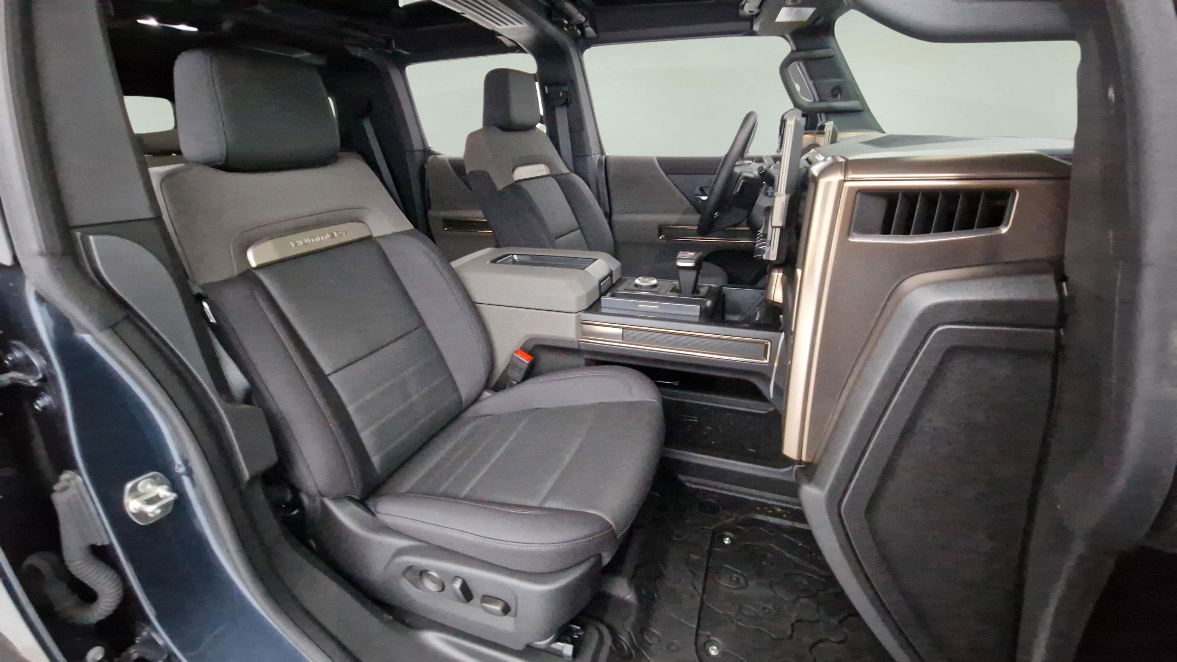 2025 GMC HUMMER EV SUV 2X