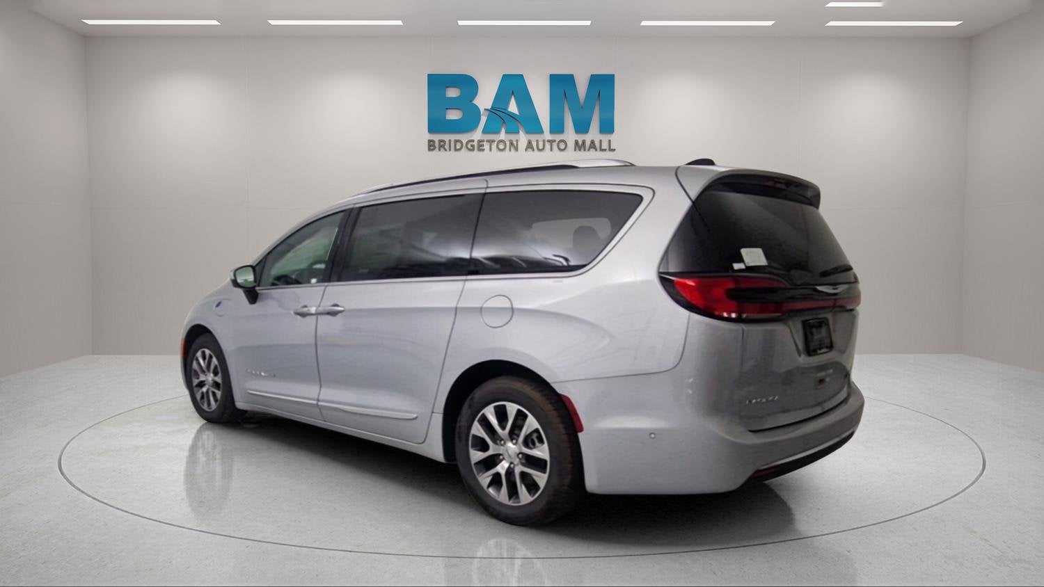 2023 Chrysler Pacifica Hybrid Pinnacle