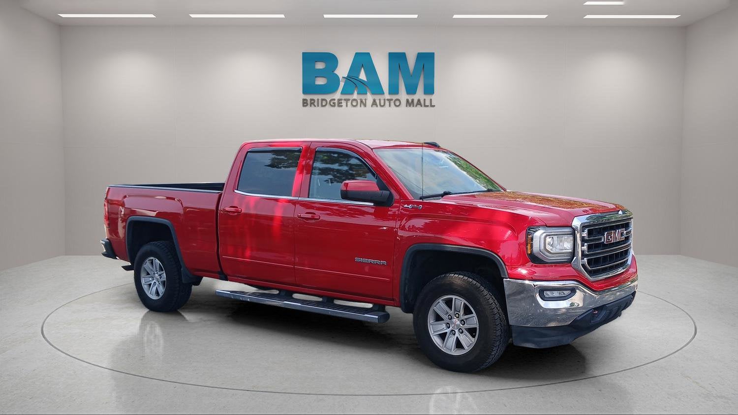 2017 GMC Sierra 4WD Crew Cab Standard Box SLE's photo