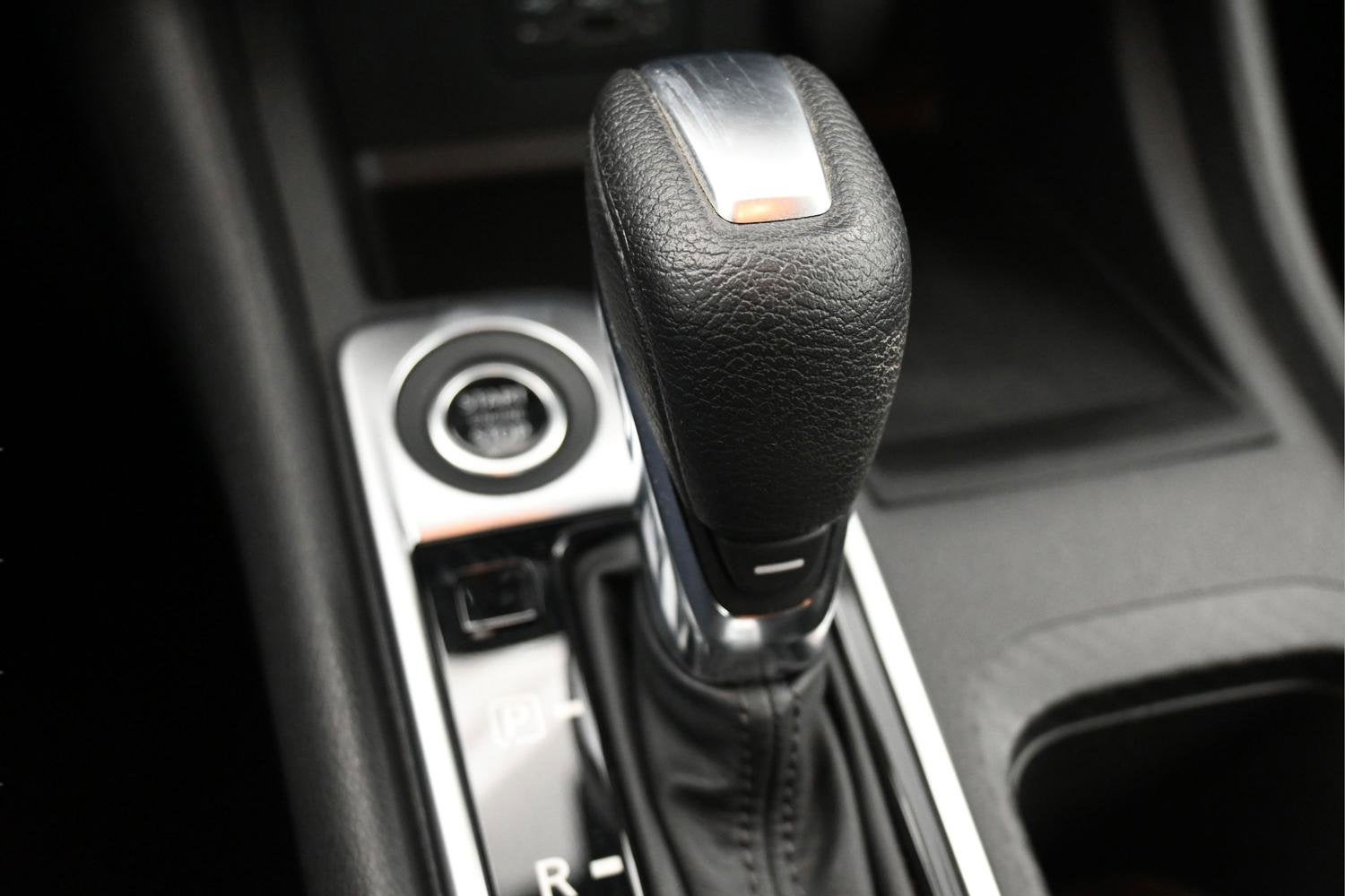 2022 Nissan Sentra SV Xtronic CVT