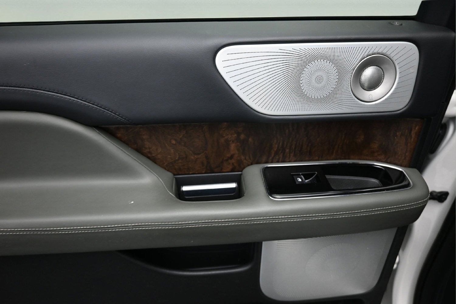 2022 Lincoln Navigator Black Label