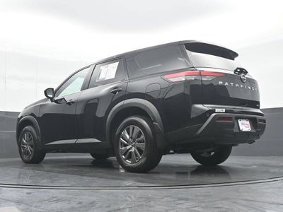 2025 Nissan Pathfinder S 4WD