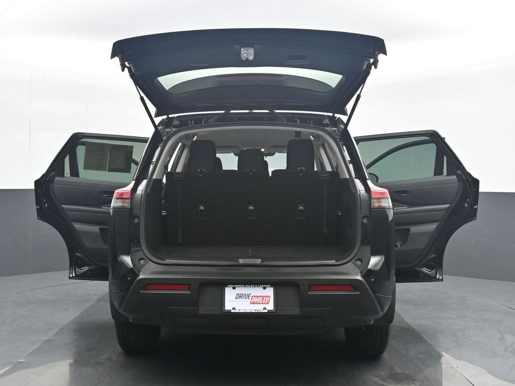 2025 Nissan Pathfinder S 4WD