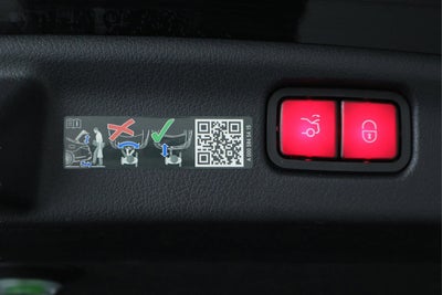 2025 Mercedes-Benz C 300 C 300