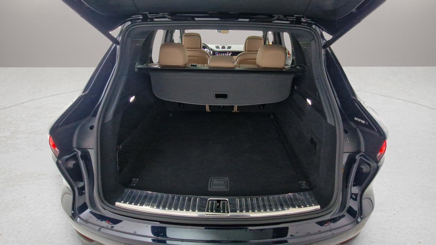 2023 Porsche Cayenne NA