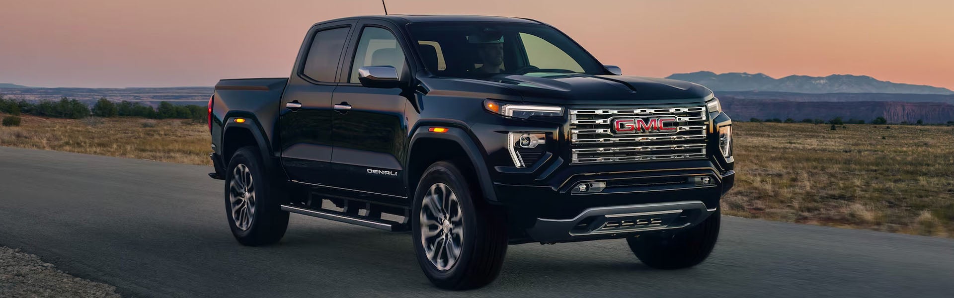 2026 GMC Canyon Canyon parked roadside exterior view